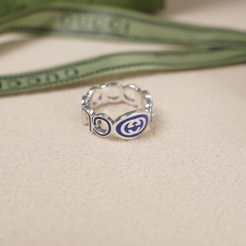 G*u*i rings